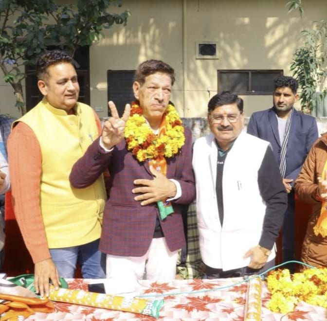 वरिष्ठ कांग्रेसी नेता ने कांग्रेस को कहां बाय-बाय,  सैकड़ों समर्थकों सहित भाजपा की ली सदस्यता