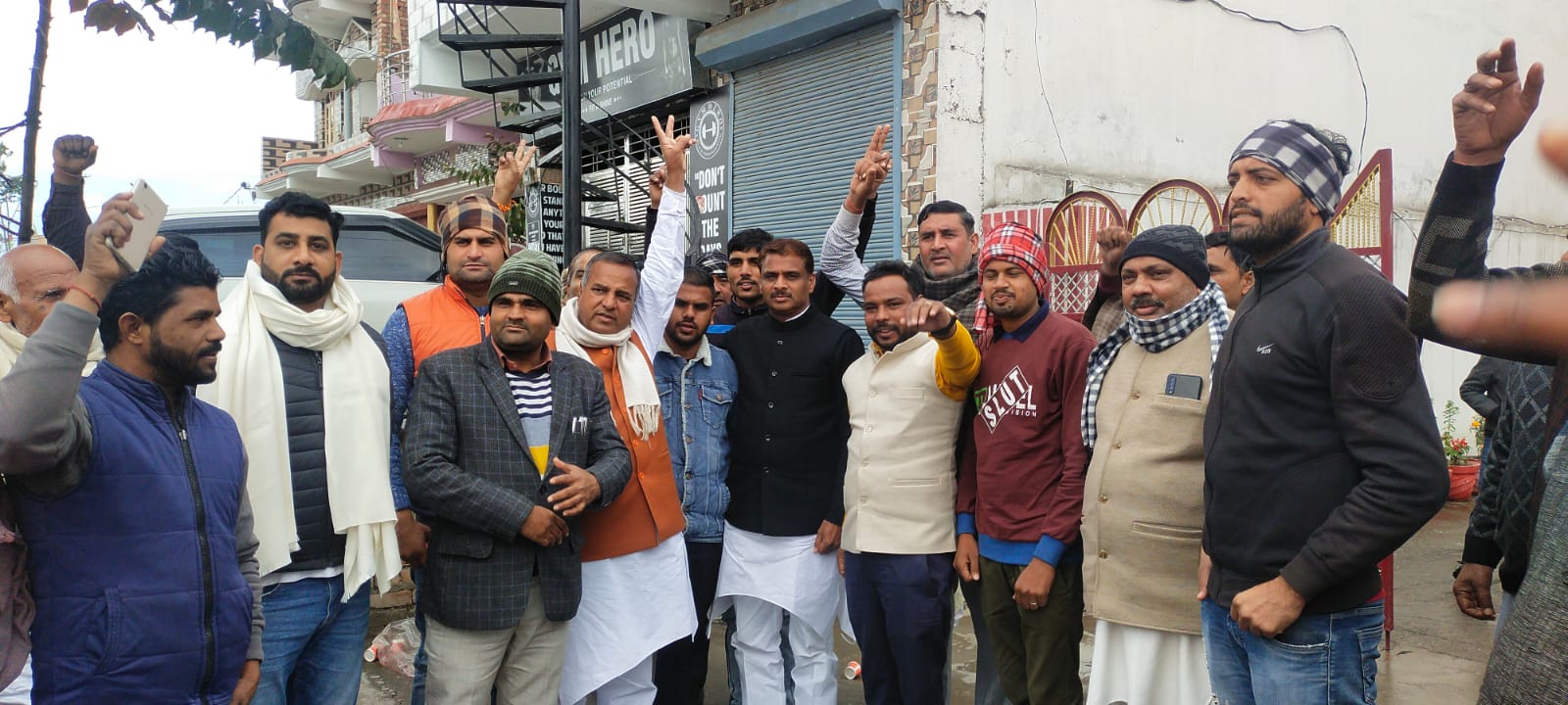 खानपुर विधानसभा से बसपा प्रत्याशी रविंद्र पनियाला ने किया ताबड़तोड़ जनसंपर्क, बसपा के पक्ष में मांगे वोट