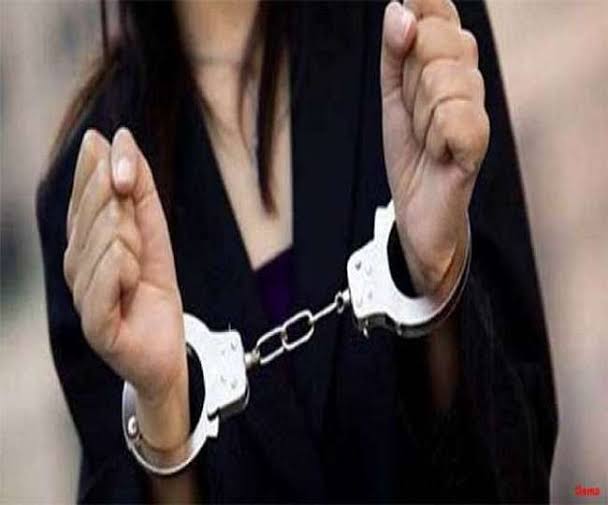 Smack: महिला 44.5 ग्राम स्मैक के साथ गिरफ्तार