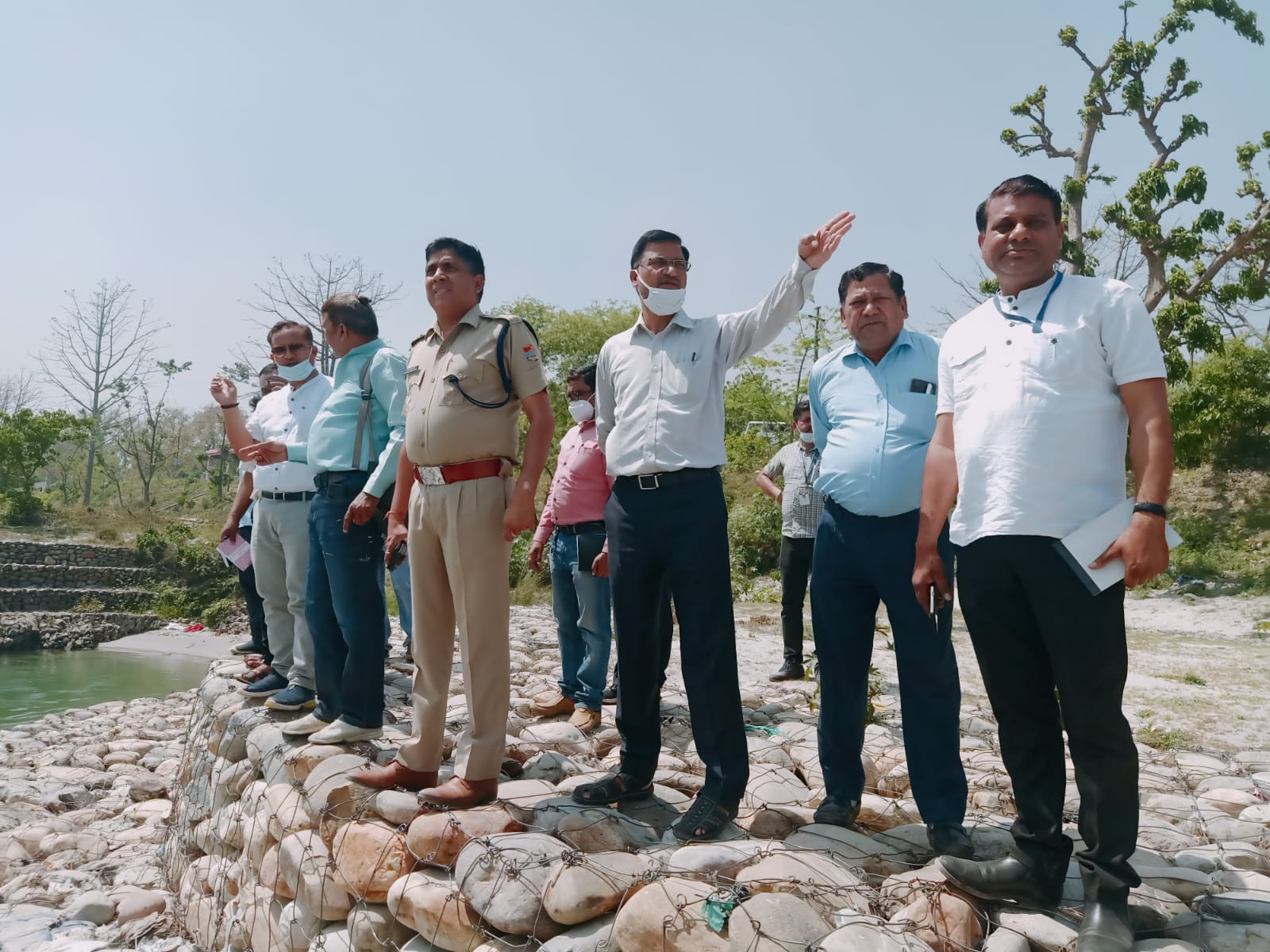 Awareness: मूर्ति विसर्जन को जल्द बनाए जाएंगे कुंड,  भू-समाधि, जल समाधि, लावारिश शवों को प्रवाहित करने को रोकने हेतु किया जाएगा जागरूक