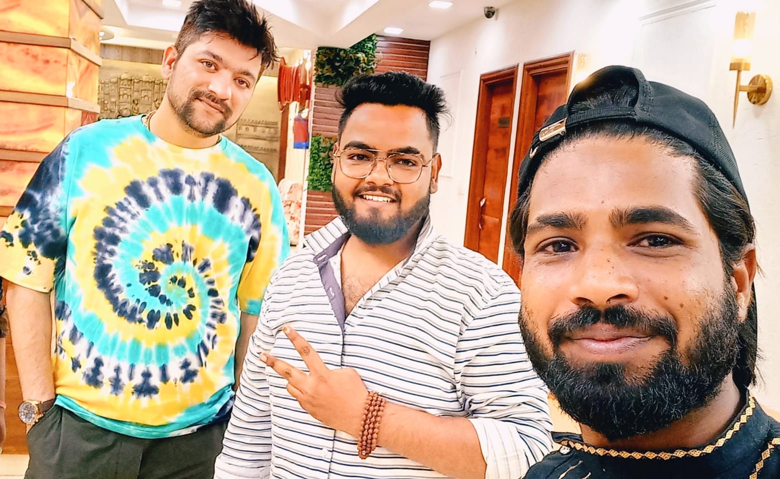 Sucess: बॉलीवुड में छाए रुड़की के शुभम चौधरी, मशहूर बॉलीवुड म्यूजिक डायरेक्टर मनन भारद्वाज के साथ कर रहे है काम..सभी गाने होते हैं बड़े चैनलों पर प्रकाशित देखें क्लिप्स!