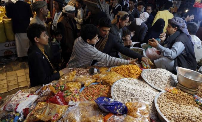 Costliness: महंगाई की मार का असर दिखने लगा ईद की तैयारियों पर