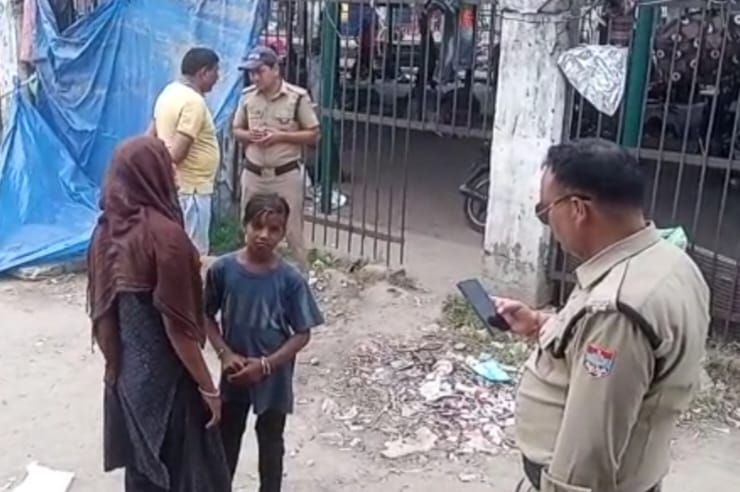 Theft: मां के साथ सो रहा 6 महीने का बच्चा हुआ चोरी, पुलिस को दी तहरीर