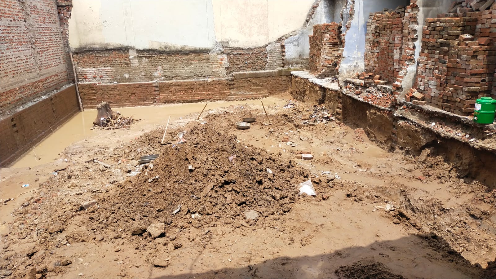 Illegal construction: नगर में धड़ल्ले से बनाए जा रहे अवैध बेसमेंट, एचआरडीए विभाग मौन