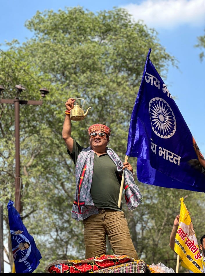 Election 2024: हरिद्वार लोकसभा सीट से निर्दलीय प्रत्याशी उमेश कुमार के रोड शो ने उडाई दलीय प्रत्याशियों की नींद