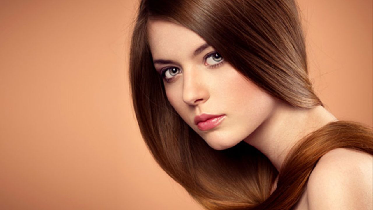 Hair care routine: न केवल त्वचा, बालों को भी मिल सकती है कांच जैसी चमक, बस इस हेयर केयर रूटीन को स्टेप बाई स्टेप फॉलो करें