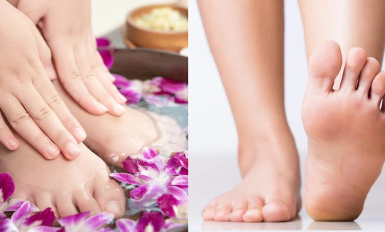 Health Care Tips: पैरों की सूजन और दर्द को दूर करने के लिए अद्भुत हल्दी का नुस्खा, तुरंत मिलेगा आराम