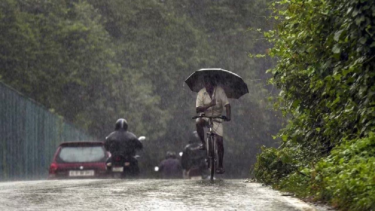 Uttarakhand weather update: हल्द्वानी-देहरादून समेत 10 जिलों में हो सकती है भारी बारिश, सात जिलों के लिए ऑरेंज अलर्ट