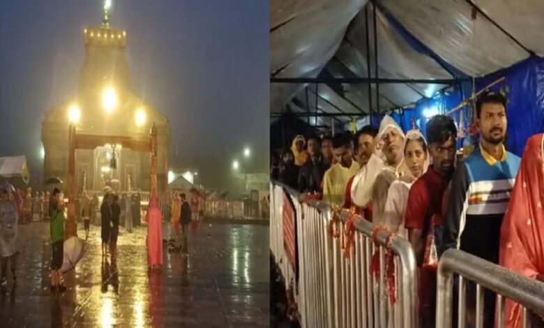 Sawan 2024: भारी बारिश के बीच गूंजे “जय भोले”… उत्तराखंड के शिव मंदिरों में भक्तों की भीड़, श्रद्धा की झलक