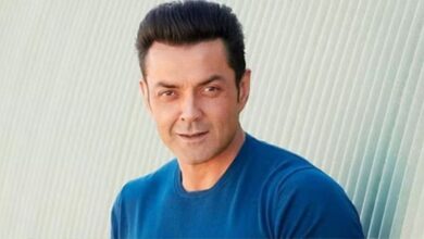 Bobby Deol की किस्मत चमकी इन दो फिल्मों से, 24 साल पहले भी निभाया था निगेटिव रोल
