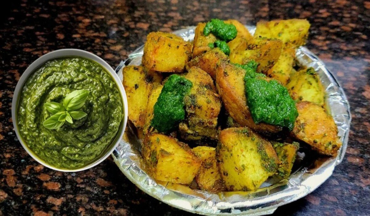 Crispy Aloo Chaat Recipe: व्रत में हरी चटनी के साथ खाएं, यह आसान रेसिपी