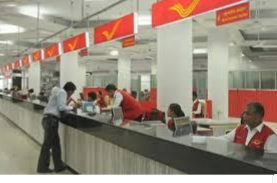 Dak vibhag: डाक विभाग के उच्च अधिकारियों के निर्देश पर आज प्रधान डाकघर रुड़की मे डाक चौपाल का हुआ आयोजन, चौपाल में पहुंचे लोगों को दी डाकघर से संबंधित सभी जानकारी