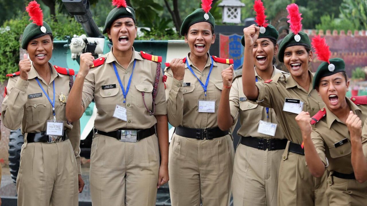 Tamil Nadu: फर्जी SIT कैंप में यौन शोषण मामले की जांच के लिए SIT का गठन, राष्ट्रीय महिला आयोग ने मांगी रिपोर्ट