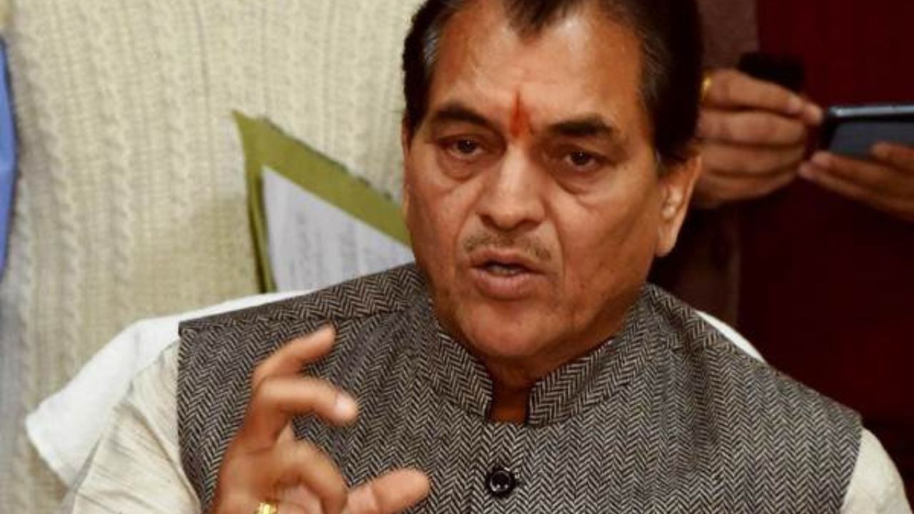 Uttarakhand: तलाकशुदा बेटी को भी माता-पिता की मृत्यु के बाद पेंशन का हक, नियमों में होगा बदलाव Uttarakhand: तलाकशुदा बेटी को भी माता-पिता की मृत्यु के बाद पेंशन का हक, नियमों में होगा बदलाव