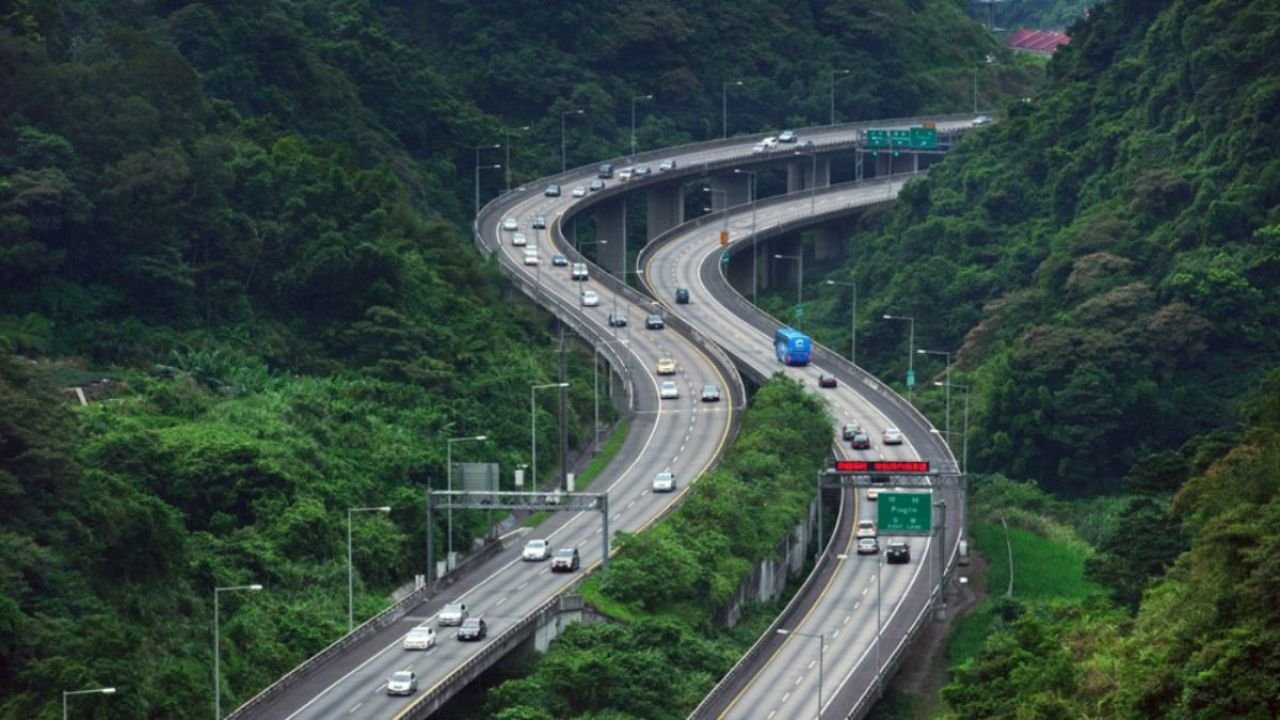 Doon-Delhi Expressway पर एशिया के सबसे बड़े अंडरपास में वन्यजीवों की गतिविधियों का अध्ययन Doon-Delhi Expressway पर एशिया के सबसे बड़े अंडरपास में वन्यजीवों की गतिविधियों का अध्ययन