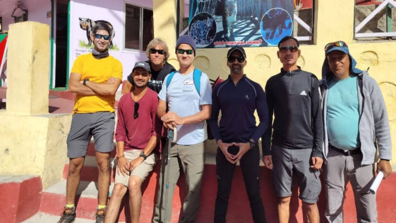 Uttarakhand: शिवलिंग शिखर पर पहली बार गंगाजल से जलाभिषेक, पर्वतारोहियों की टीम रवाना