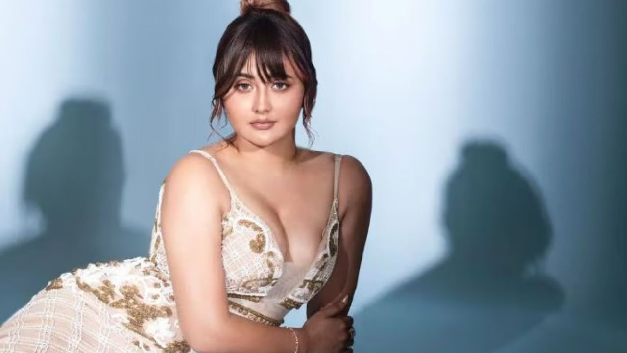 Rashmi Desai: तलाक के बाद करोड़ों के कर्ज में डूबी एक्ट्रेस की दर्दनाक कहानी