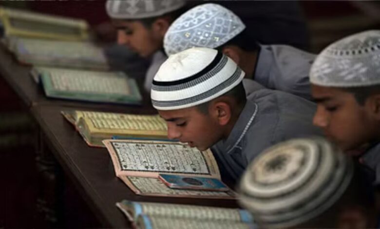 Uttarakhand: अवैध रूप से चल रहे मदरसों की जांच के निर्देश, प्रिंसिपल सेक्रेटरी अल्पसंख्यक कल्याण को पत्र लिखा Uttarakhand: अवैध रूप से चल रहे मदरसों की जांच के निर्देश, प्रिंसिपल सेक्रेटरी अल्पसंख्यक कल्याण को पत्र लिखा