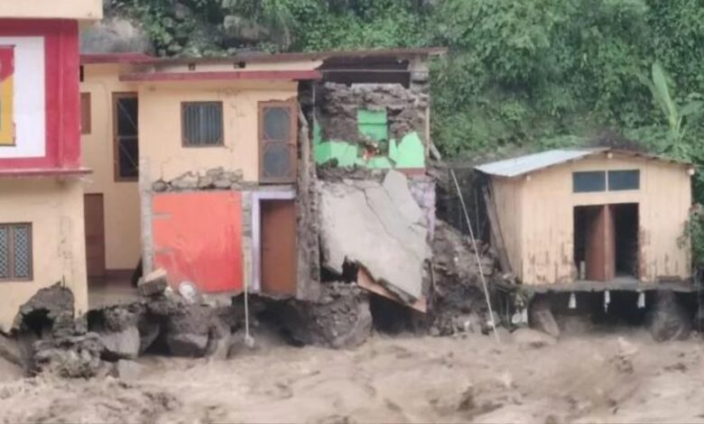 Tehri Flood: बुढाकेदार की भूगोल में आया बदलाव, 75 साल बाद नदी ने दिखाया उग्र रूप; घर बह गए, दो की मौत