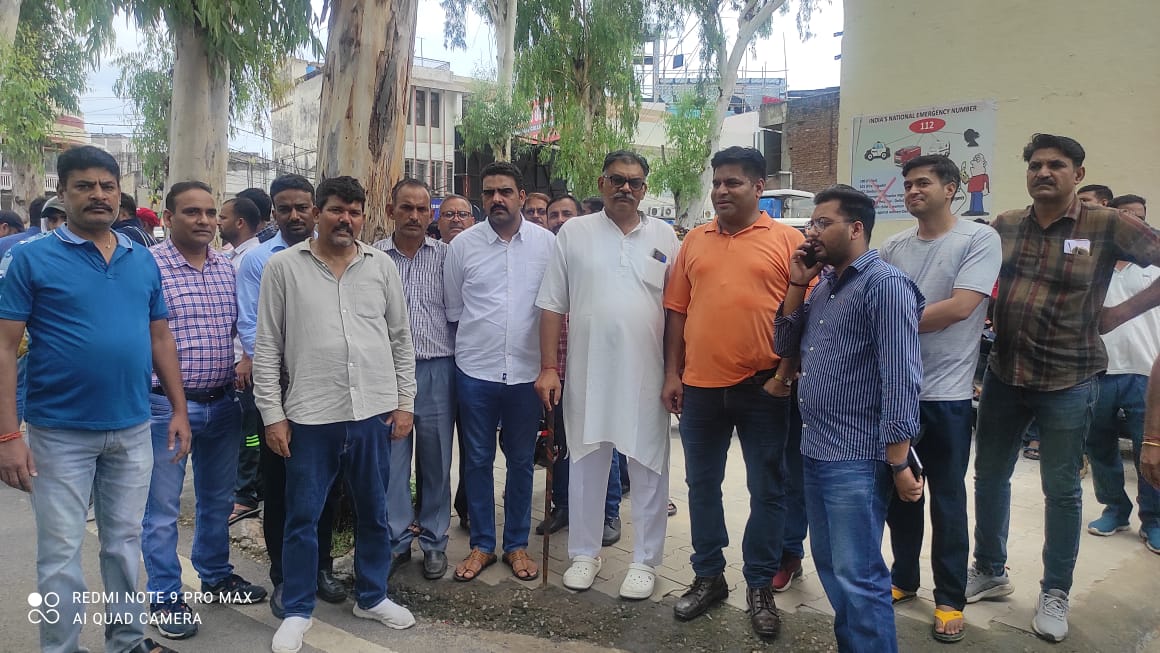 Roorkee: राजपूत समाज द्वारा मनाई गई अनटोल्ड बैटल ऑफ़ इंडिया दिवेर संग्राम की 442 वी जयंती Roorkee: राजपूत समाज द्वारा मनाई गई अनटोल्ड बैटल ऑफ़ इंडिया दिवेर संग्राम की 442 वी जयंती