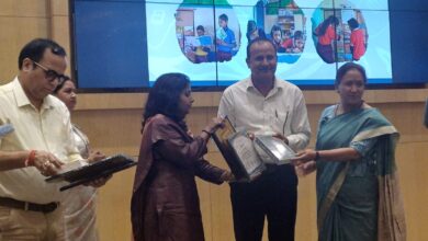 Honour: राजकीय प्राथमिक विद्यालय गोपालपुर को किया आदर्श पुस्तकालय व रीडिंग कार्नर के लिए सम्मानित