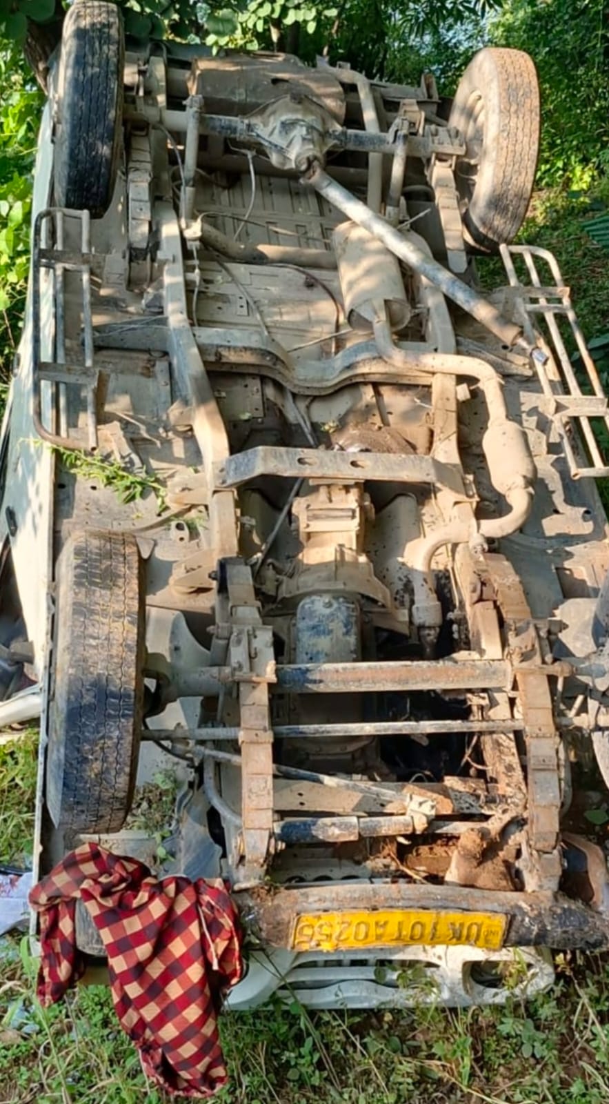 Accident: 50 मीटर नीचे खेतों में पलटी शिक्षा विभाग के अध्यापक एवं कर्मचारी से भरी मैक्स, चालक सहित 11 घायल Accident: 50 मीटर नीचे खेतों में पलटी शिक्षा विभाग के अध्यापक एवं कर्मचारी से भरी मैक्स, चालक सहित 11 घायल