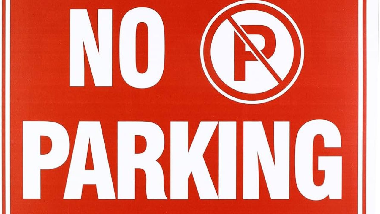 Dehradun में नो पार्किंग क्षेत्र में पार्किंग करने वालों पर सख्ती, 20 रूटों पर क्रेन तैनात Dehradun में नो पार्किंग क्षेत्र में पार्किंग करने वालों पर सख्ती, 20 रूटों पर क्रेन तैनात