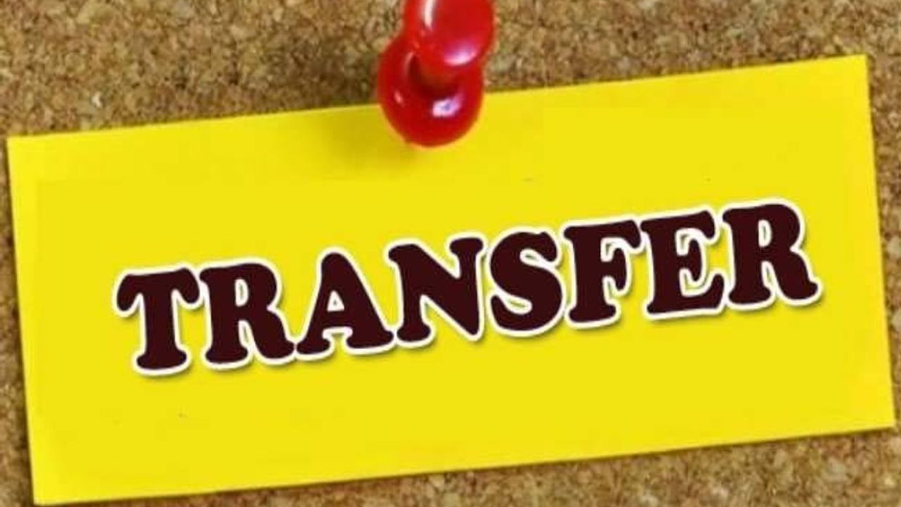 Uttarakhand: उत्तराखंड में बड़े प्रशासनिक फेरबदल, 45 अधिकारियों का तबादला, छह जिलों के डीएम और सीडीओ शामिल Uttarakhand: उत्तराखंड में बड़े प्रशासनिक फेरबदल, 45 अधिकारियों का तबादला, छह जिलों के डीएम और सीडीओ शामिल