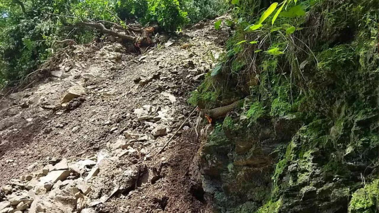 Uttarkashi: वरुणावत पर्वत पर भूस्खलन की समस्या, तत्काल उपचार की आवश्यक