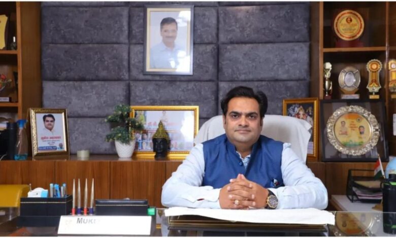 Delhi: नई मंत्री के रूप में अतीशी कैबिनेट में शामिल होंगे मुकेश अहलावत, जानिए पूरी जानकारी