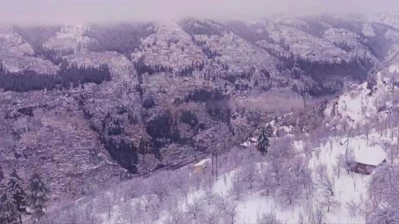 Snowfall in Uttarakhand: सितंबर में ही पंचाचूली  पर्वत की तलहटी बर्फ से ढकी