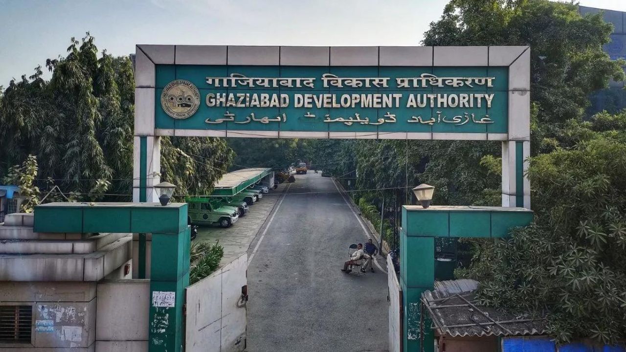 Ghaziabad: जीडीए से प्लॉट और फ्लैट खरीदारों के लिए खुशखबरी, एकमुश्त भुगतान पर घटेगा किश्त का बोझ Ghaziabad: जीडीए से प्लॉट और फ्लैट खरीदारों के लिए खुशखबरी, एकमुश्त भुगतान पर घटेगा किश्त का बोझ