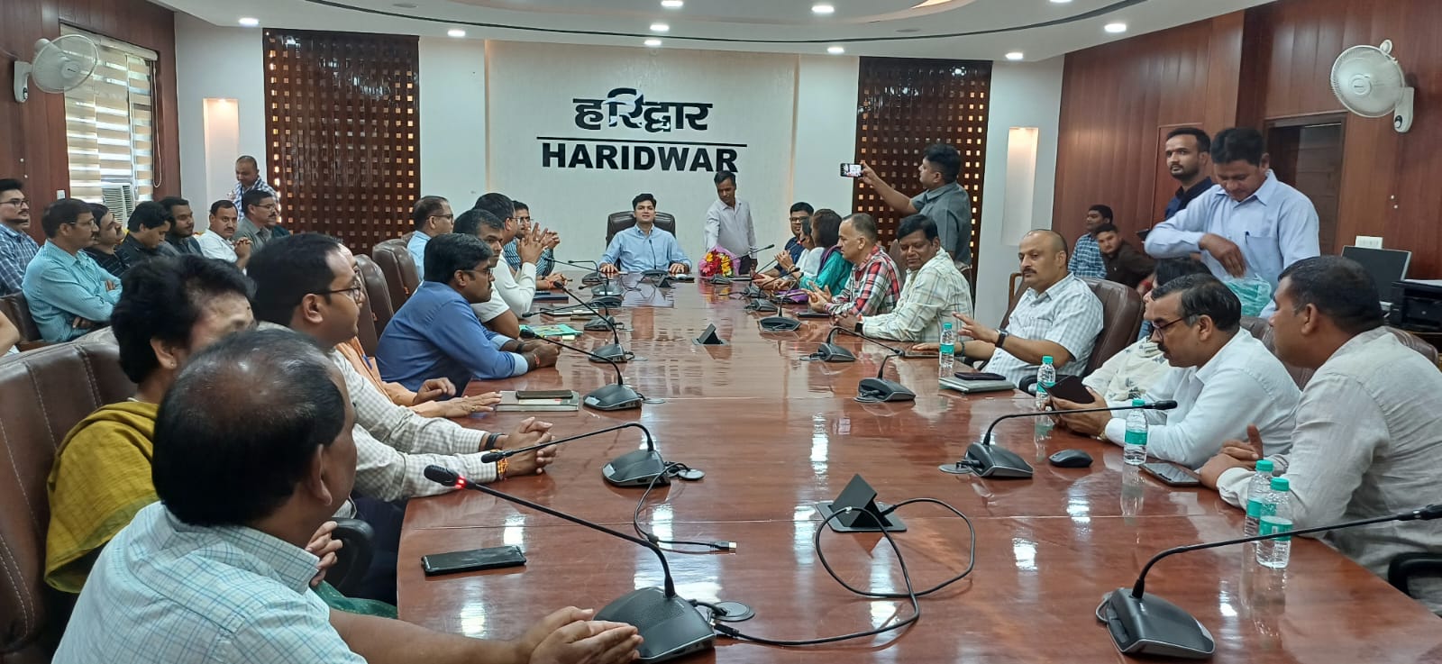 Farewell: मुख्य विकास अधिकारी प्रतीक जैन को दी गई भावभीनी विदाई,