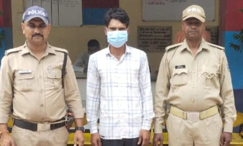 Arrest: कोर्ट के आदेश पर 1 वारंटी को कोतवाली गंगनहर पुलिस ने किया गिरफ्तार Arrest: कोर्ट के आदेश पर 1 वारंटी को कोतवाली गंगनहर पुलिस ने किया गिरफ्तार