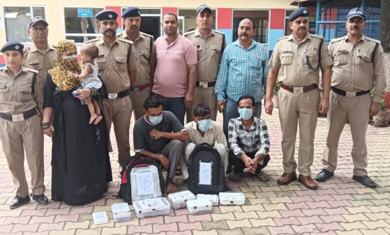 Exposure: घर में घुस कर हुई लूट प्रकरण का किया सफल खुलासा, लुटेरों से 14 तोला सोना एवं लगभग 2 किलो चांदी बरामद