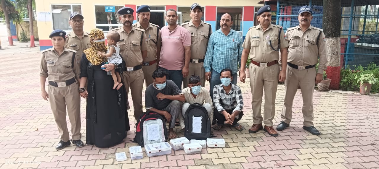 Exposure: घर में घुस कर हुई लूट प्रकरण का किया सफल खुलासा, लुटेरों से 14 तोला सोना एवं लगभग 2 किलो चांदी बरामद