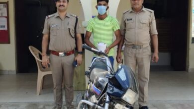 Bhagwanpur: 20 किलो गौमांस मय मोटरसाइकिल एक आरोपी को भगवानपुर पुलिस ने किया गिरफ्तार, 4 फरार