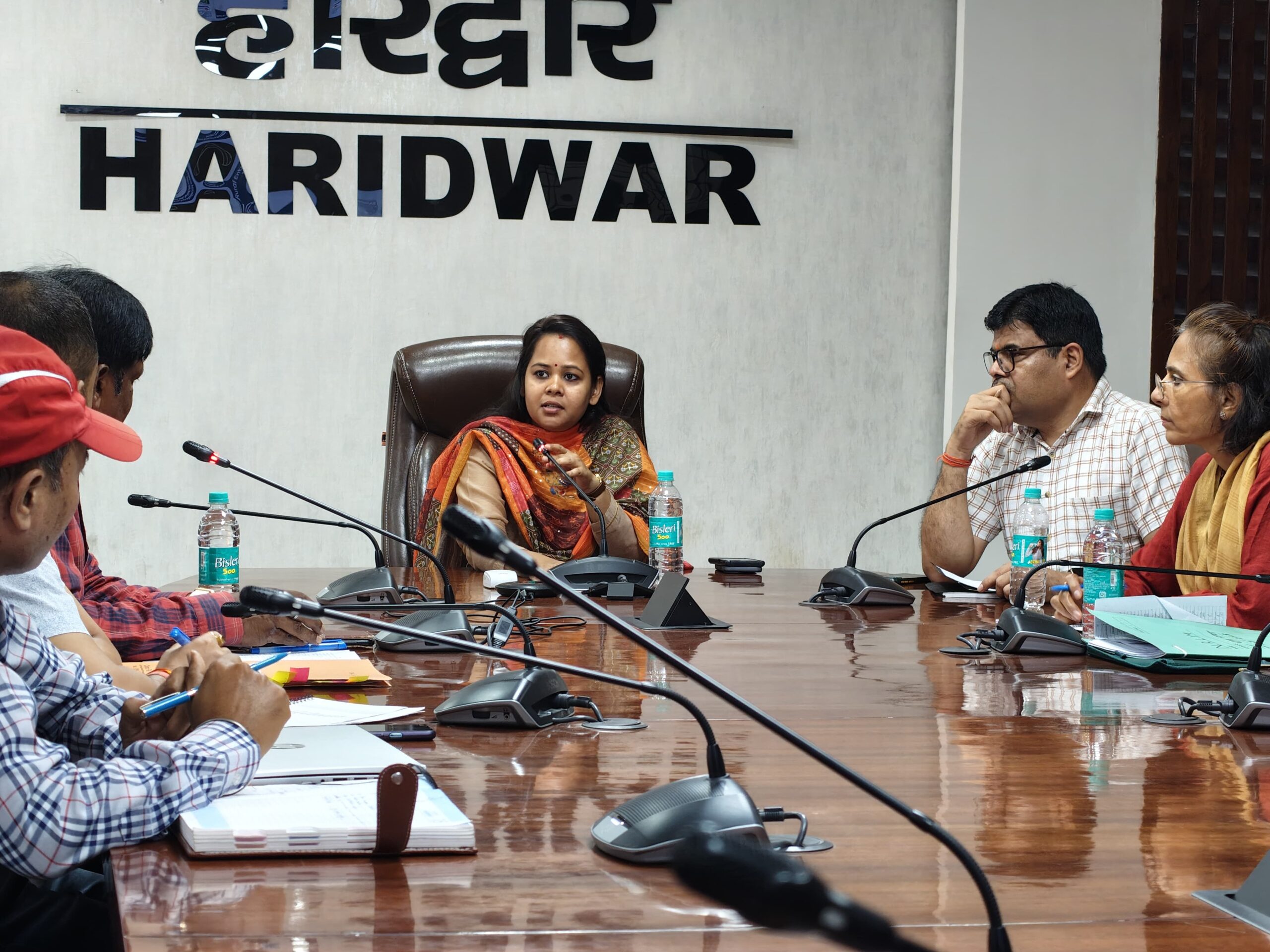 Haridwar: मुख्य विकास अधिकारी ने की सभी विकासखंडों में संचालित योजनाओं की समीक्षा Haridwar: मुख्य विकास अधिकारी ने की सभी विकासखंडों में संचालित योजनाओं की समीक्षा