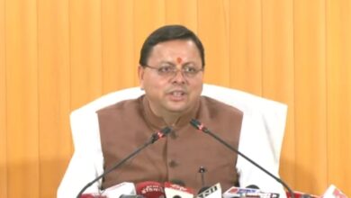 Uttarakhand: सीएम धामी ने कई बड़े फैसले लेने का आधिकारिक किया ऐलान, नियम विरुद्ध जमीन खरीदने वालो की जमीन राज्य सरकार में होगी निहित