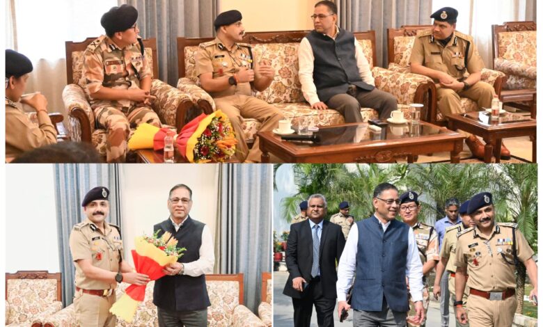 Dehradun: आईबी निदेशक तपन कुमार डेका से डीजीपी के नेतृत्व में वरिष्ठ पुलिस अधिकारियों की भेंटवार्ता