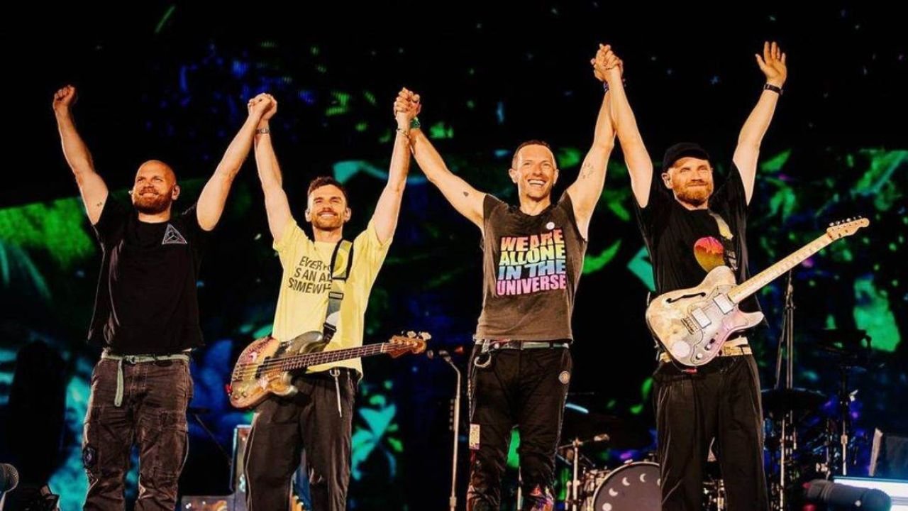 Coldplay के 90 हजार टिकटों के लिए 1 करोड़ लोगों ने की कोशिश, फिर भी नहीं मिले टिकट Coldplay के 90 हजार टिकटों के लिए 1 करोड़ लोगों ने की कोशिश, फिर भी नहीं मिले टिकट