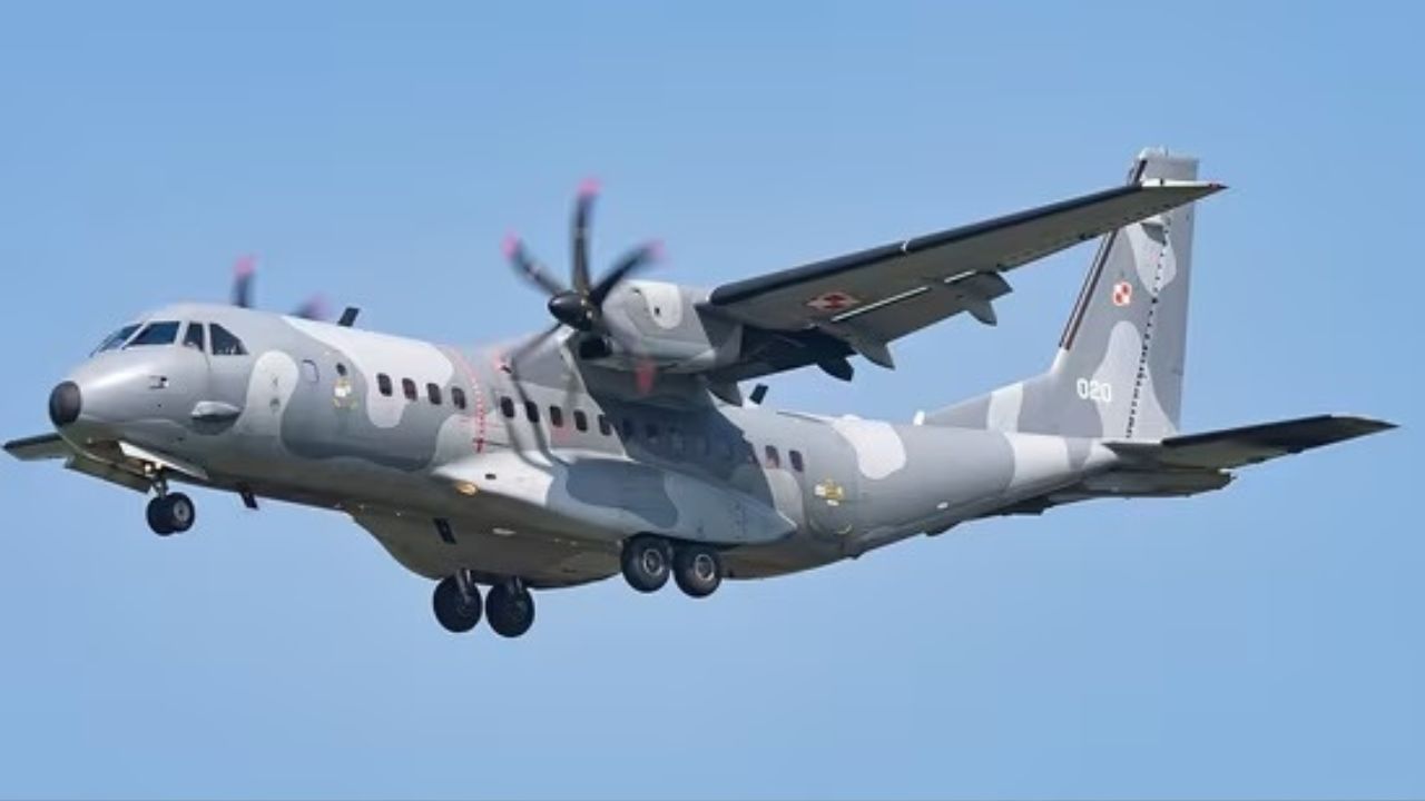C-295 aircraft बनेगा भारतीय सेना का ‘समस्या समाधानकर्ता’, जानें इसकी विशेषताएं