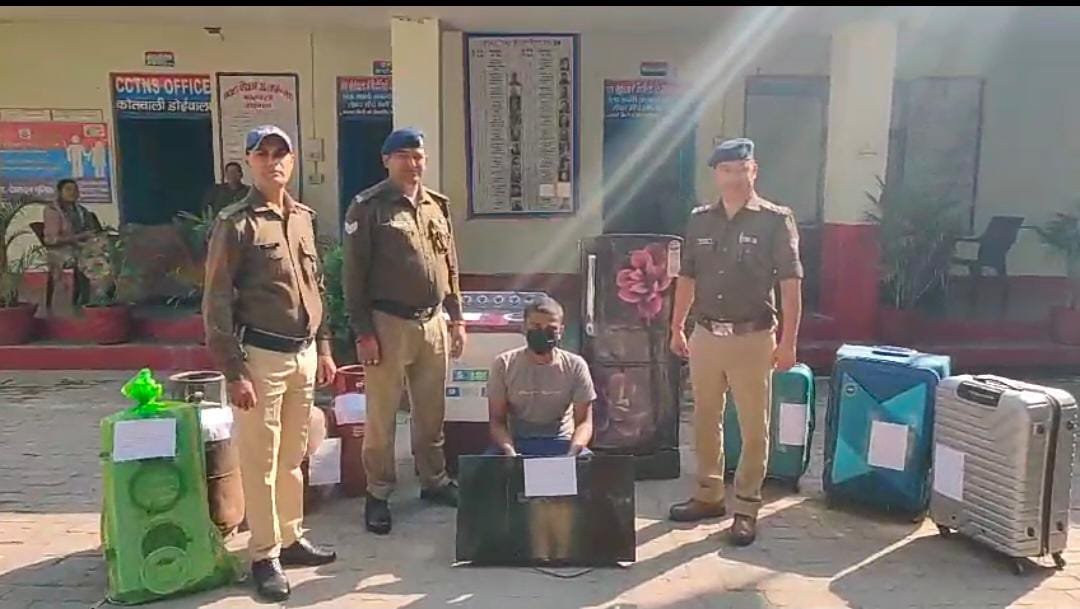 Dehradun: चोरी की घटना का दून पुलिस ने किया खुलासा, किरायेदार ही निकला घटना का मास्टर माइंड, आरोपी गिरफ्तार,  शत प्रतिशत माल बरामद