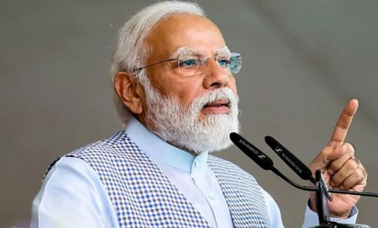 OROP: वन रैंक वन पेंशन योजना के 10 साल पूरे, PM मोदी ने इसे साहस और बलिदान को श्रद्धांजलि बताया OROP: वन रैंक वन पेंशन योजना के 10 साल पूरे, PM मोदी ने इसे साहस और बलिदान को श्रद्धांजलि बताया