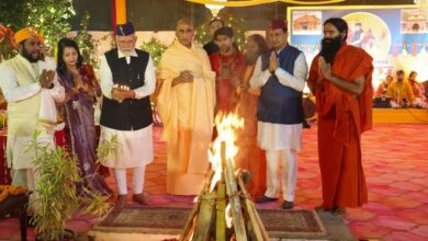 Uttarakhand का लोक महोत्‍सव ‘इगास बगवाल’,  प्रधानमंत्री मोदी ने किया इगास पर्व का सम्‍मान, अनिल बलूनी के घर पर गाय पूजा और दीप जलाए