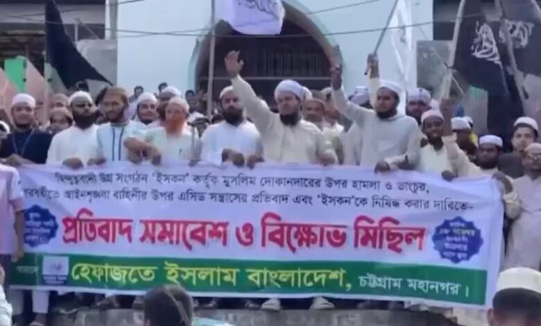 Bangladesh में इस्कॉन और भक्तों पर अत्याचार, “कृष्ण का नाम लेना भी मना है,” मंदिर पुजारी ने सुनाई आतंक की पूरी कहानी