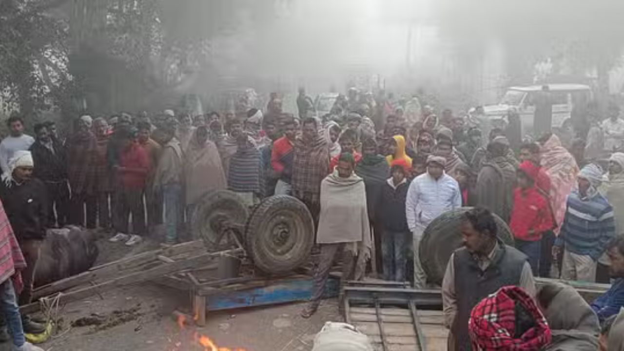 Roorkee Accident: खानपुर हाईवे पर ट्रक ने भैंसा बुग्गी को मारी टक्कर, एक युवक की मौत, दो घायल Roorkee Accident: खानपुर हाईवे पर ट्रक ने भैंसा बुग्गी को मारी टक्कर, एक युवक की मौत, दो घायल