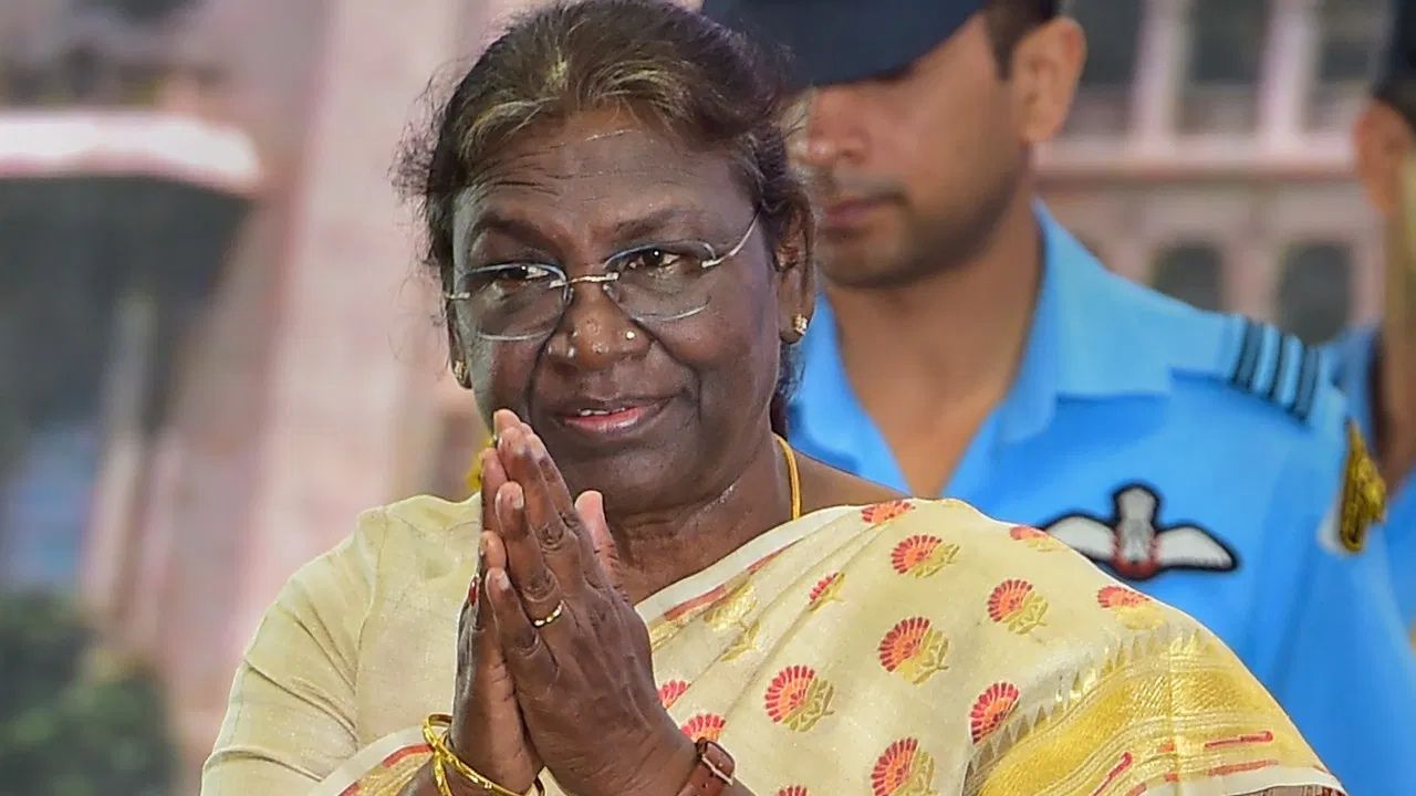 President Draupadi Murmu: भारत में समान अवसर की आवश्यकता, राष्ट्रपति द्रौपदी मुर्मू ने नागरिक विमानन में महिलाओं की भूमिका की सराहना की