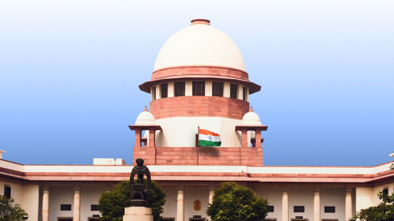 Supreme Court का महत्वपूर्ण फैसला आज,  क्या LMV लाइसेंस धारक 7500 किलोग्राम तक के परिवहन वाहन चला सकते हैं?