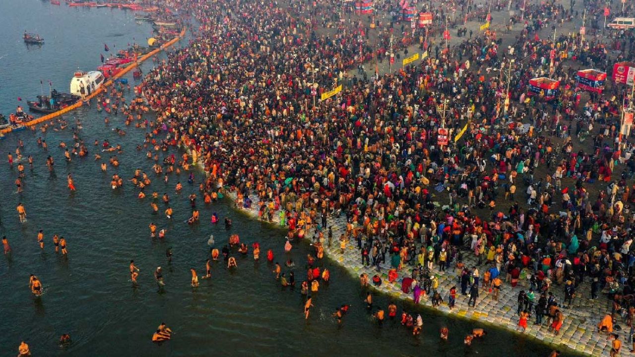 Maha Kumbh Mela 2025 के लिए भूमि आवंटन का कार्य जारी, अखाड़ों को दी जा रही भूमि, अन्य तैयारियाँ भी जोरों पर